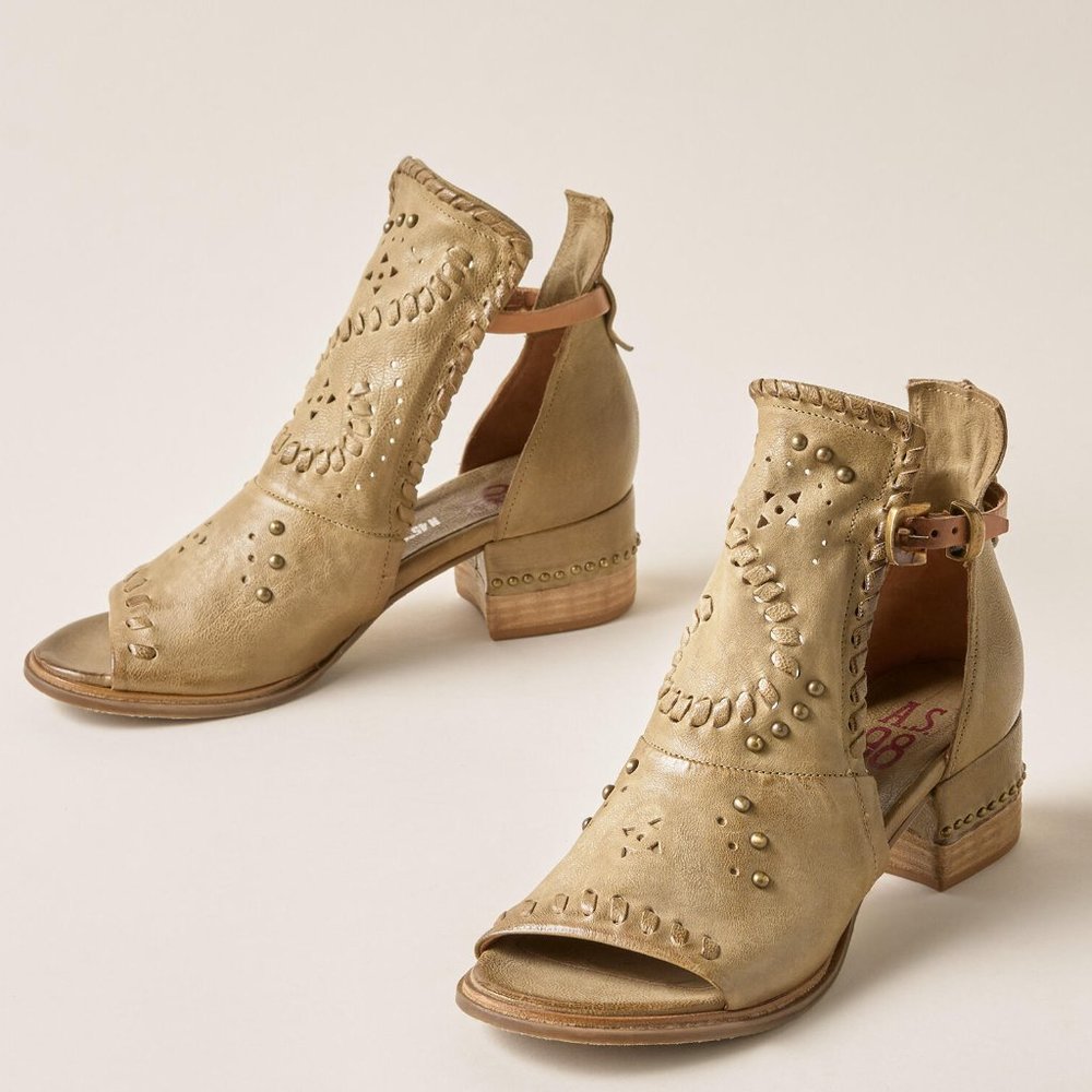 NWT A.S.98 Half Moon Markie Sandals (37) 7